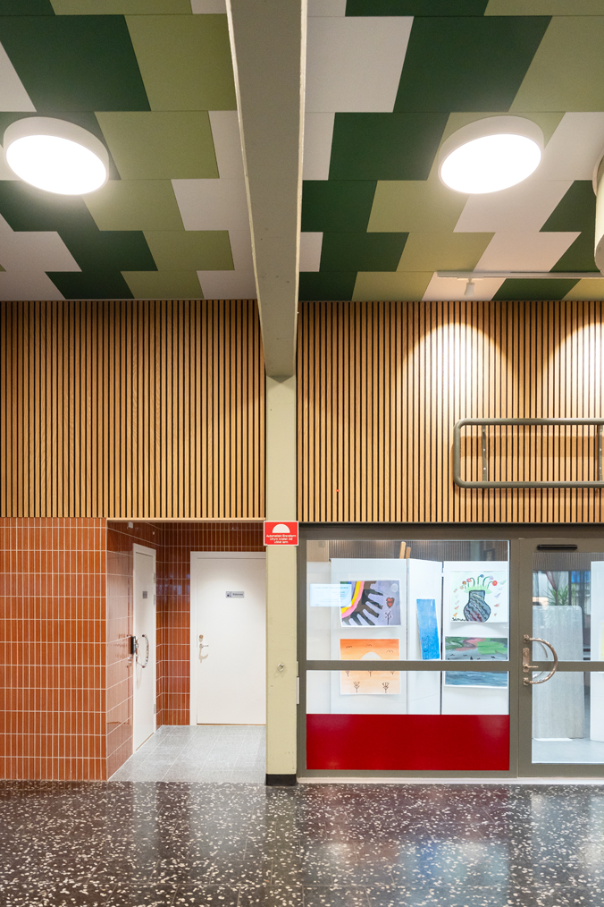 Interiör av ett inomhuscentrum.